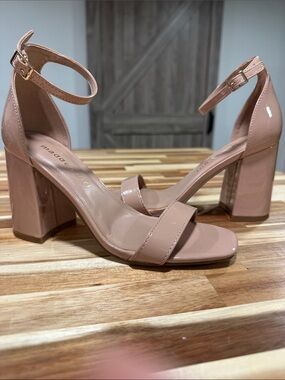 Madden Girl Blush Patent Block Heel Sandals with Ankle Strap 469